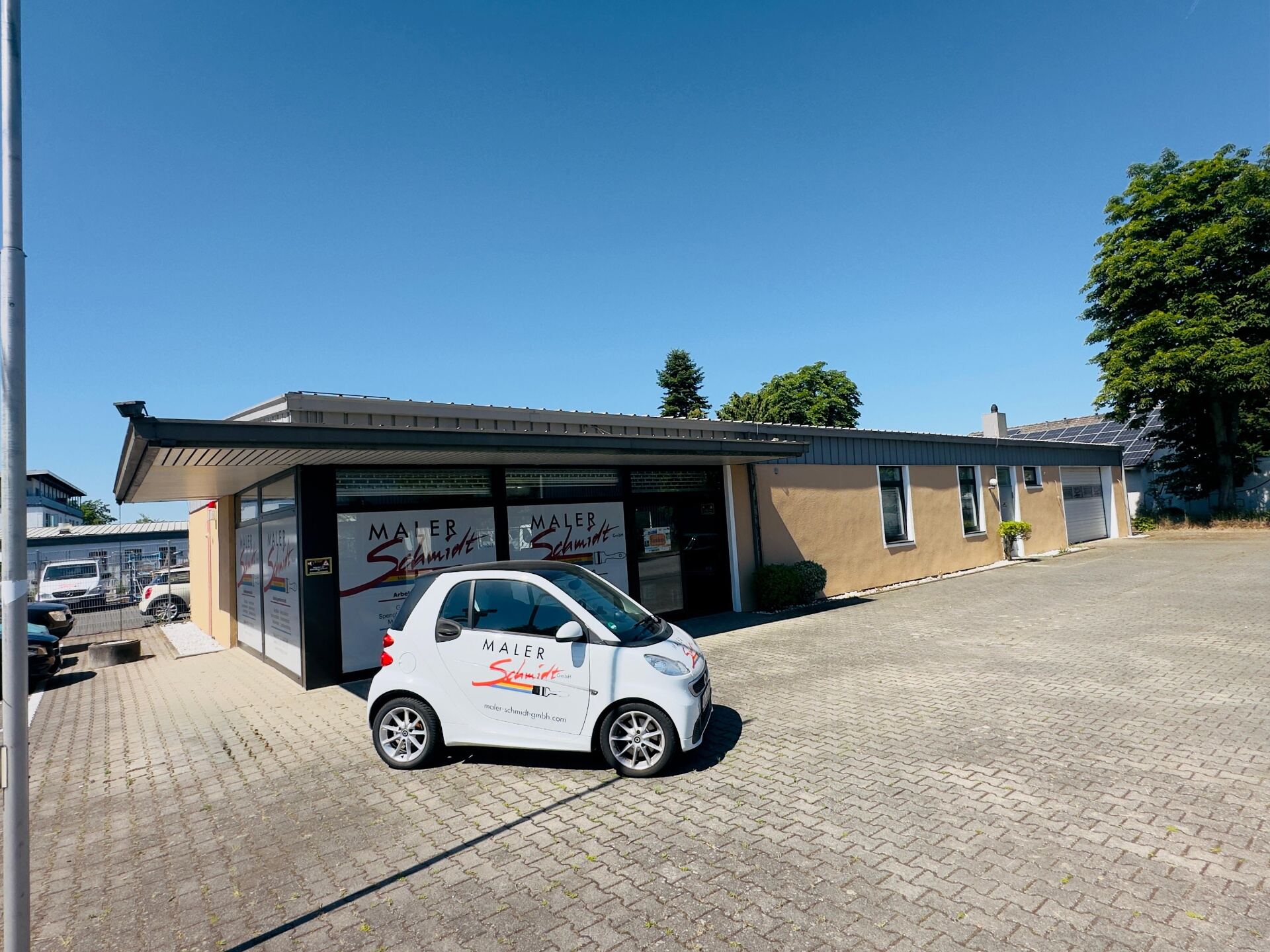 Firmengebäude der Maler Schmidt GmbH in Gernsheim